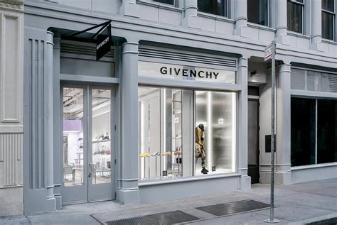 givenchy outlet.